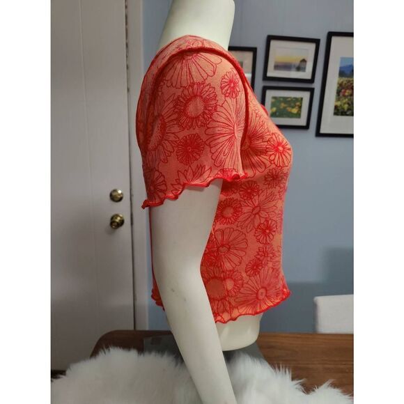 SO Cropped T-Shirt NWOT - Picture 2 of 4